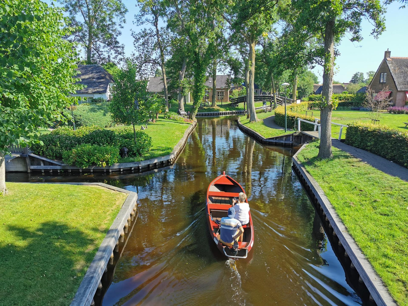 Boat in Giethoorn